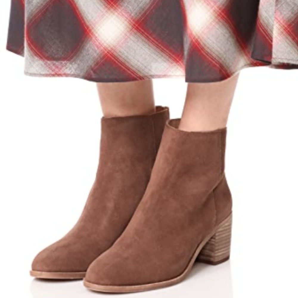Madewell Pauline Stacked heel suede booties